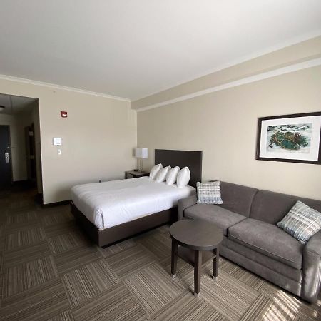 Crossroads Inn & Suites Paradise Exteriör bild
