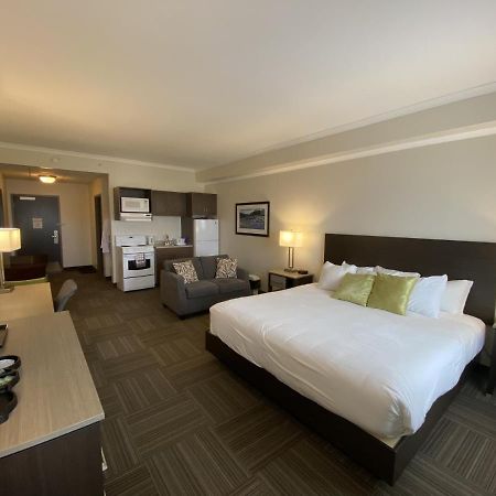 Crossroads Inn & Suites Paradise Exteriör bild