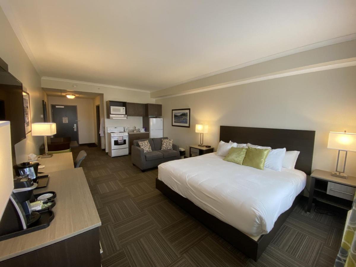 Crossroads Inn & Suites Paradise Exteriör bild