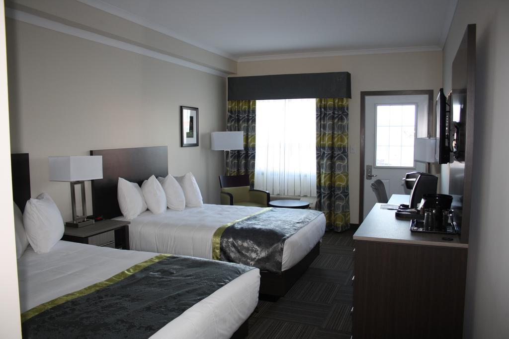 Crossroads Inn & Suites Paradise Exteriör bild
