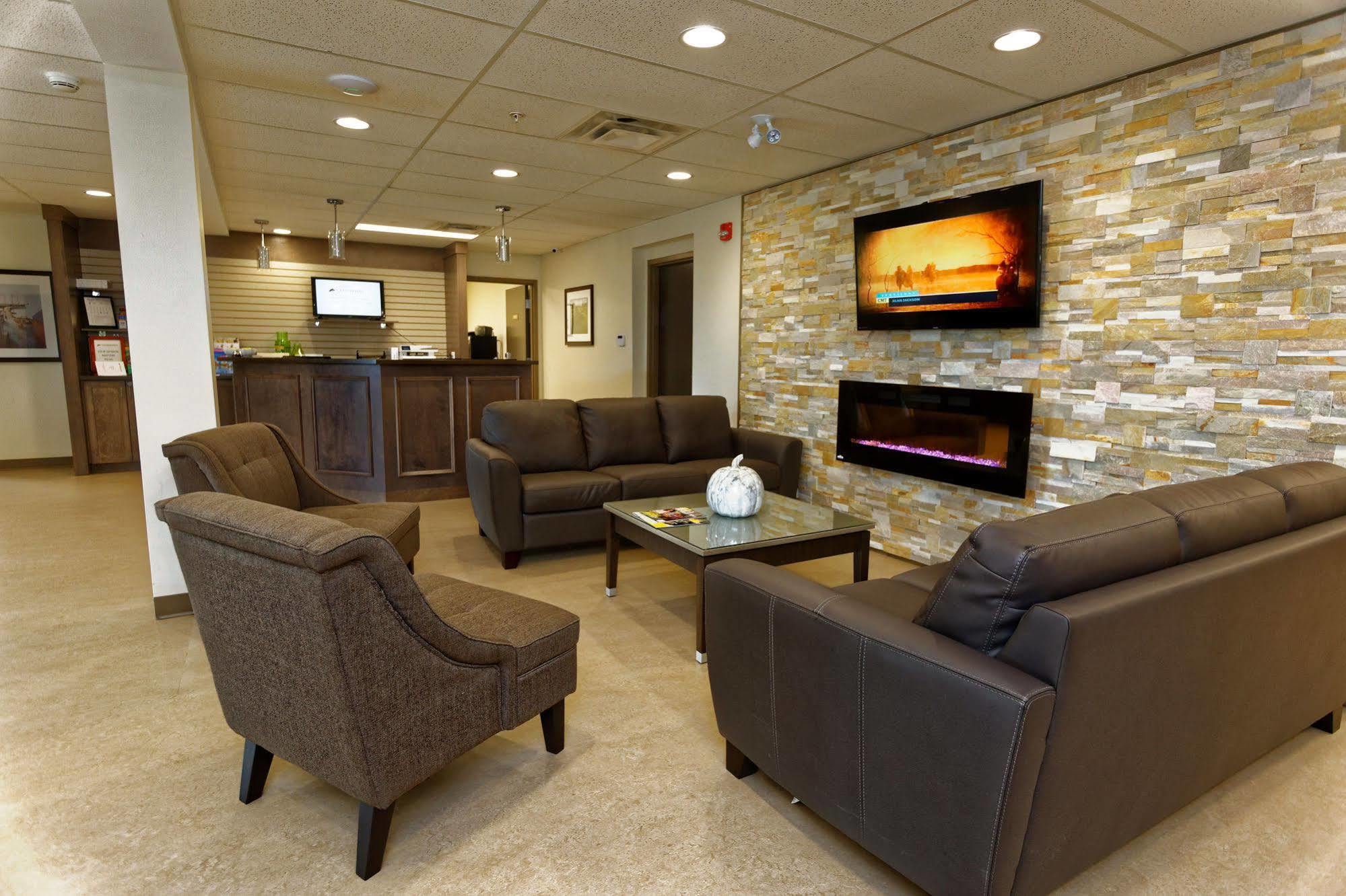 Crossroads Inn & Suites Paradise Exteriör bild